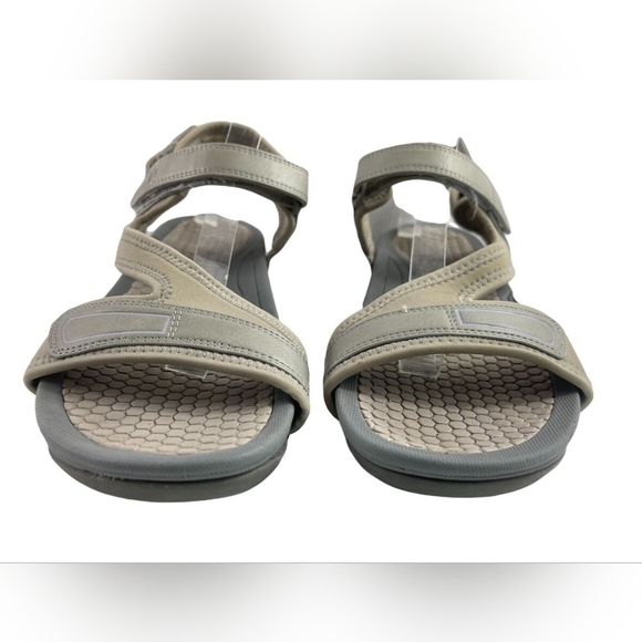 Stylish Gray Sandals BARETRAPS SIZE 11 NEW - Picture 1 of 6